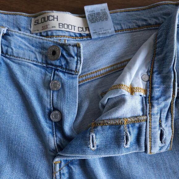 Levi's 513 Slouch Bootcut Jeans Juniors 9 Low Rise Flare Light Wash Raw Hem Y2K - Picture 7 of 11